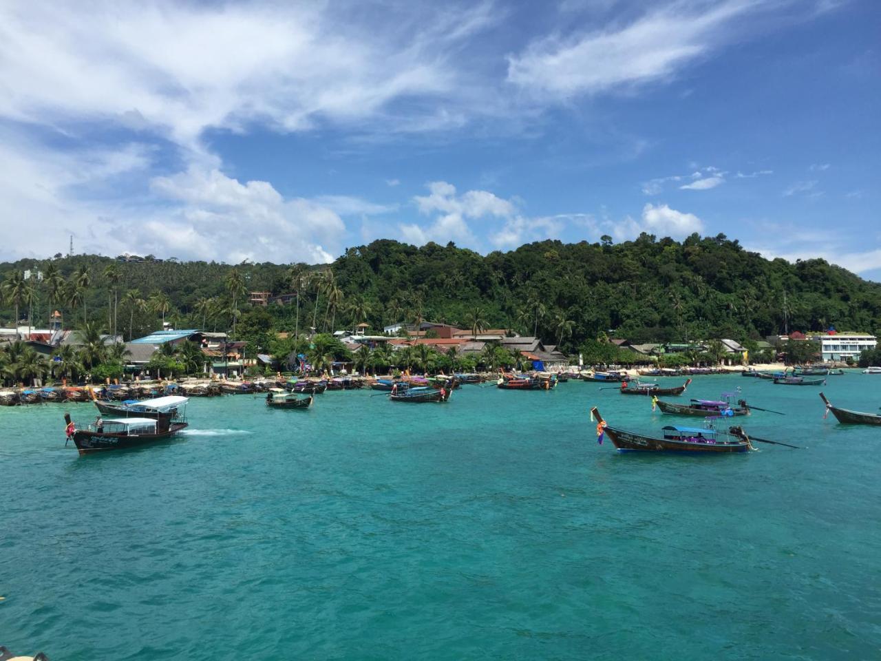 Phi Phi Sea And Hill Resort Exterior foto